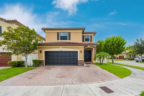 8788 W 35th Ct, HIALEAH, FL, 33018-1876 | Card Image