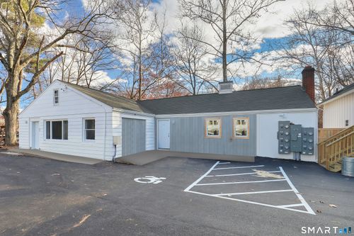 b-194 Hartford Rd, Manchester, CT, 06040-5923 | Card Image