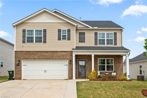 3216 Highlander Pt, Greensboro, NC, 27405-8321 | Card Image
