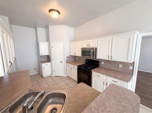 613 Applewood Street, Moore, OK, 73160 | Card Image