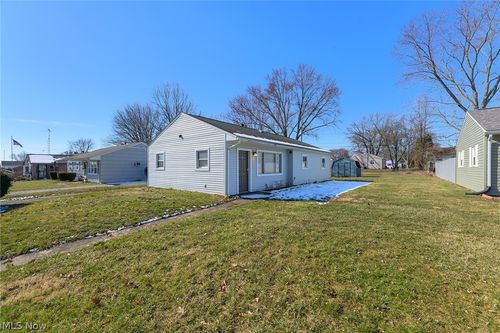 2225 Martha Avenue Ne, Canton, OH, 44705 | Card Image