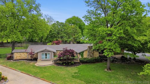 2499 49th St, Tulsa, OK, 74105-5167 | Card Image