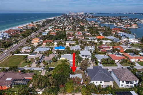 106 15th St, BELLEAIR BEACH, FL, 33786-3308 | Card Image