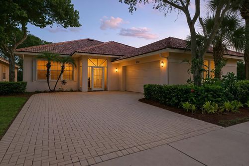 9150 Bay Harbour Cir, West Palm Beach, FL, 33411-5154 | Card Image