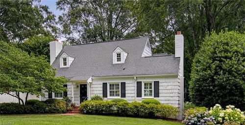 2610 Forest Dr, Winston-Salem, NC, 27104-2032 | Card Image