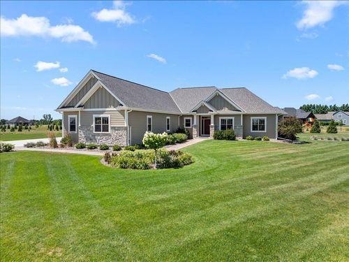 N83W27815 Cress Brook Ct, Hartland, WI, 53029-1540 | Card Image