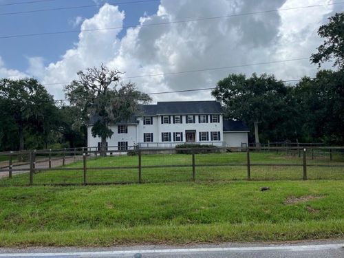 329 Buffalo Trl, Lake Jackson, TX, 77566-3710 | Card Image