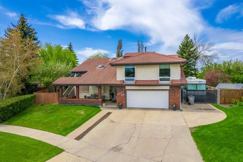 2902 58 Ave, Lloydminster, AB, T9V1X8 | Card Image