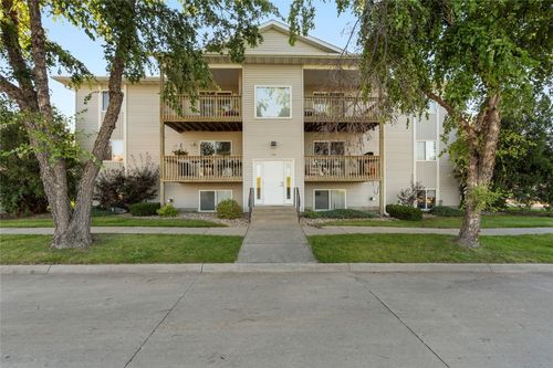 unit-10-110 Vicky Ln, Williamsburg, IA, 52361-9678 | Card Image