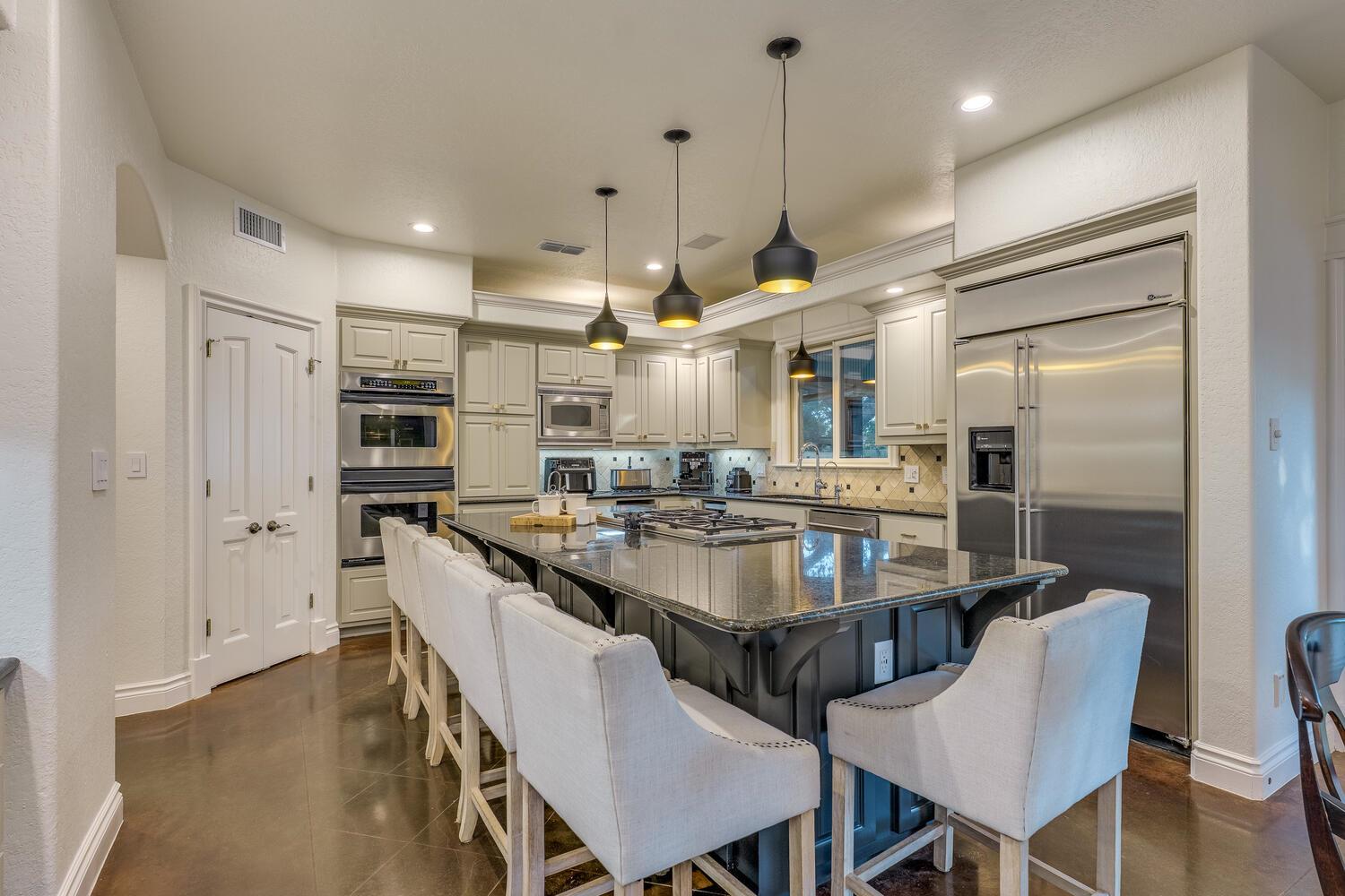 Residential Lease in Spicewood 3