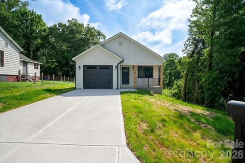 1120 Rosehill Dr, Lincolnton, NC, 28092-7086 | Card Image