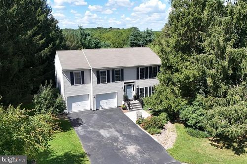 941 Newark Rd, TOUGHKENAMON, PA, 19374-1036 | Card Image