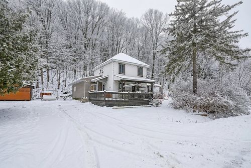 369 Ch De Val-Ombreuse, Notre Dame du Laus, QC, J0X2M0 | Card Image