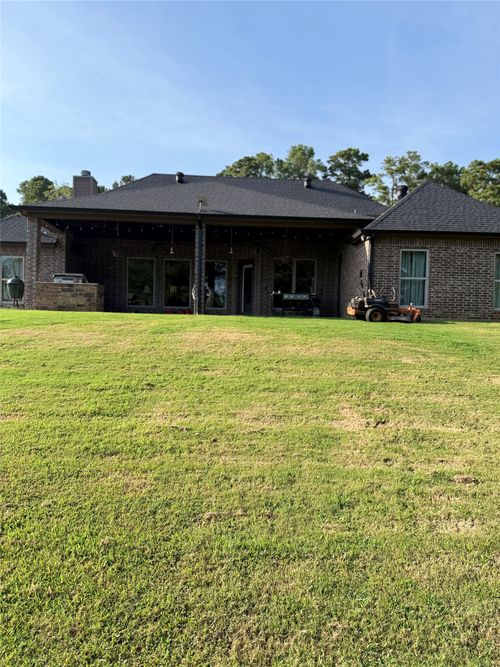 2371 Country Club Rd W, Longview, TX, 75602-6858 | Card Image
