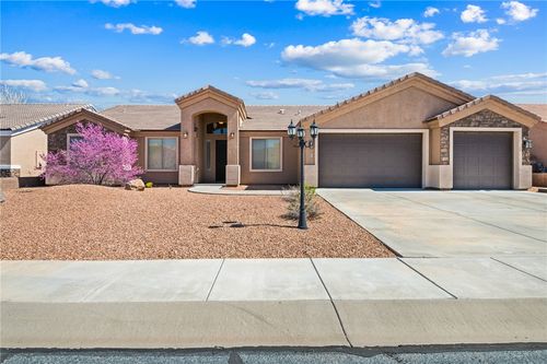 2078 Buena Vista Dr, Kingman, AZ, 86401-5644 | Card Image