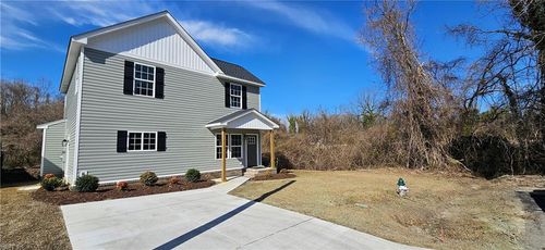 329 N Capital St, Suffolk, VA, 23434-3419 | Card Image