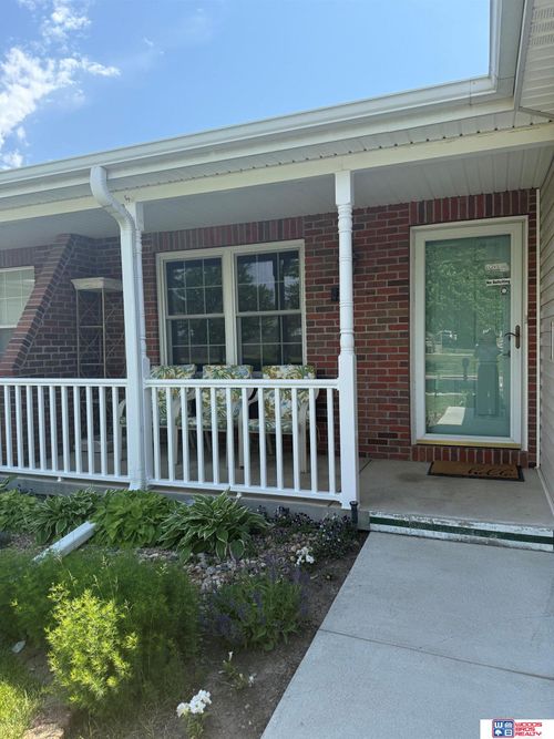 6559 Cascade Dr, Lincoln, NE, 68504-4611 | Card Image