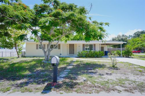 6515 3rd Street Ct W, BRADENTON, FL, 34207-6006 | Card Image
