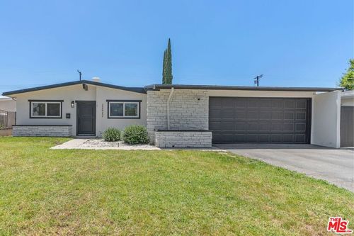 22922 Cantlay St, West Hills, CA, 91307 | Card Image