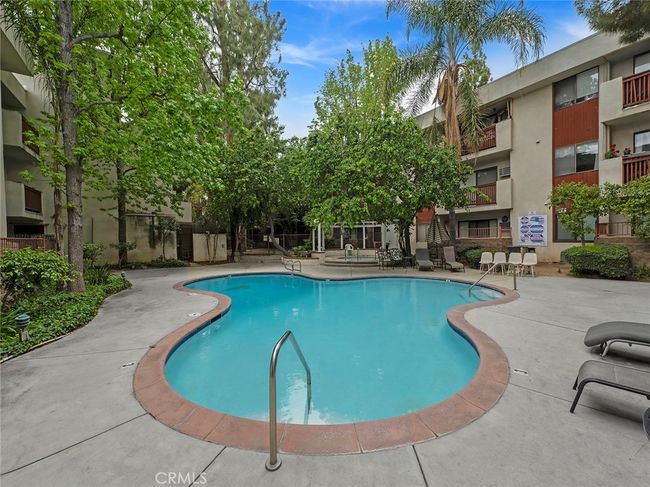 UNIT-107 - 20234 Cantara St, Condo with 2 bedrooms, 2 bathrooms and null parking in Winnetka CA | Image 31