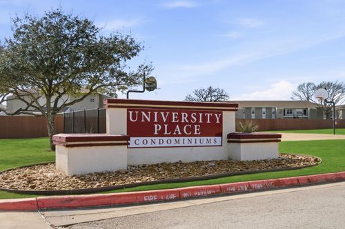 apt-204-517 Southwest Pkwy, College Station, TX, 77840-7131 | Card Image