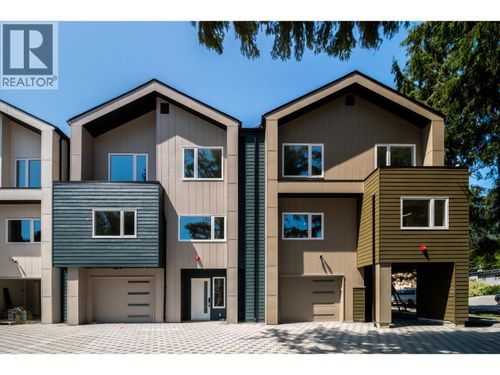 38891 Garibaldi Ave, Squamish, BC, V8B | Card Image