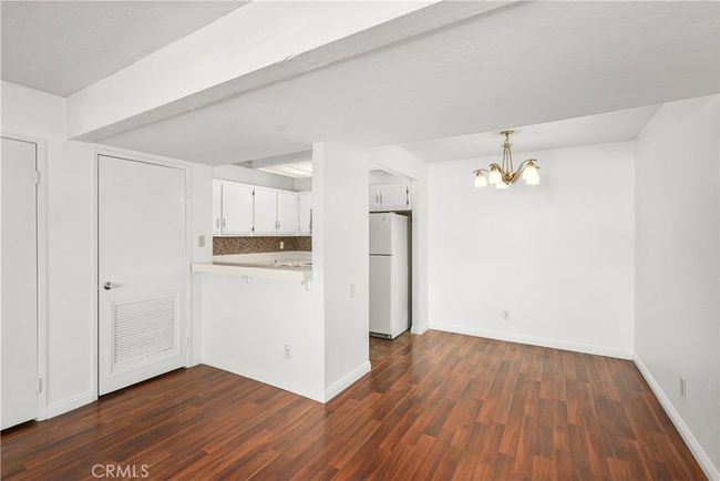 UNIT-21 - 25712 Le Parc, Condo with 1 bedrooms, 1 bathrooms and 1 parking in Lake Forest CA | Image 7
