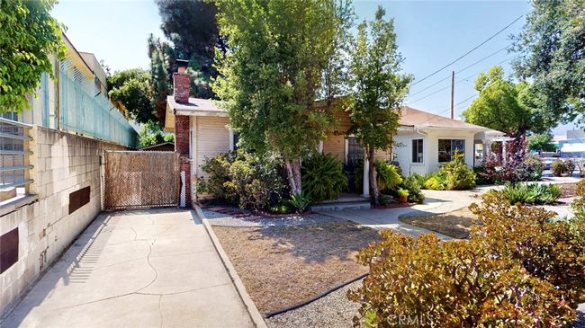 241 N Verdugo, Home with 32 bedrooms, 32 bathrooms and 3 parking in Glendale CA | Image 5