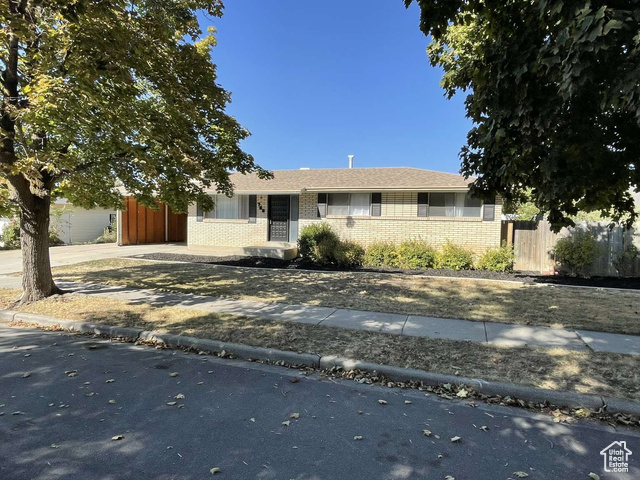 925 , Woods Cross, UT 84087