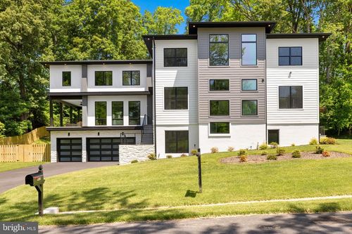 7400 Churchill Rd, MCLEAN, VA, 22101-2006 | Card Image
