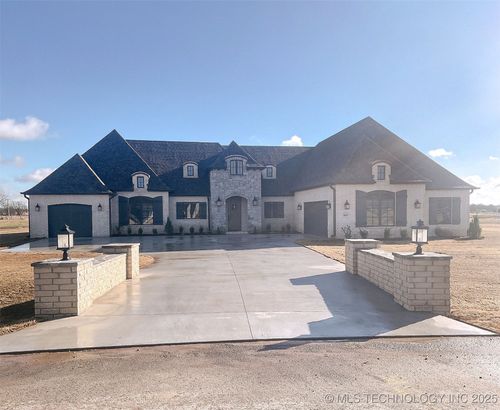 8167 S White Fang Ct, Broken Arrow, OK, 74014-5086 | Card Image