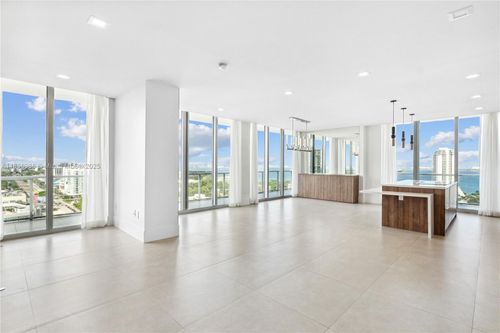 apt-h1701-3470 E Coast Ave, Miami, FL, 33137-4254 | Card Image