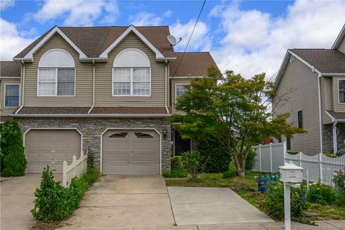 511 Howertown Road, Northampton Boro, PA, 18067 | Card Image