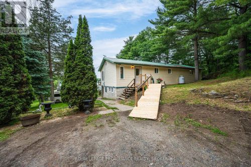 134 Black Rapids Rd, Lyndhurst, ON, K0E1N0 | Card Image