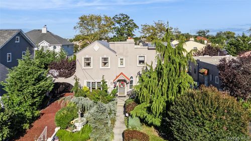 315 Wynsum Ave, Merrick, NY, 11566-4727 | Card Image