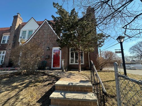 115 223rd St, Cambria Heights, NY, 11411-1232 | Card Image
