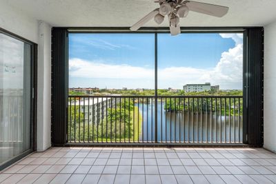 803 - 2238 N Cypress Bend Dr, Condo with 2 bedrooms, 2 bathrooms and null parking in Pompano Beach FL | Image 3