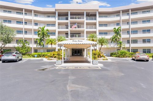 504-555 Oaks Ln, Pompano Beach, FL, 33069-3713 | Card Image