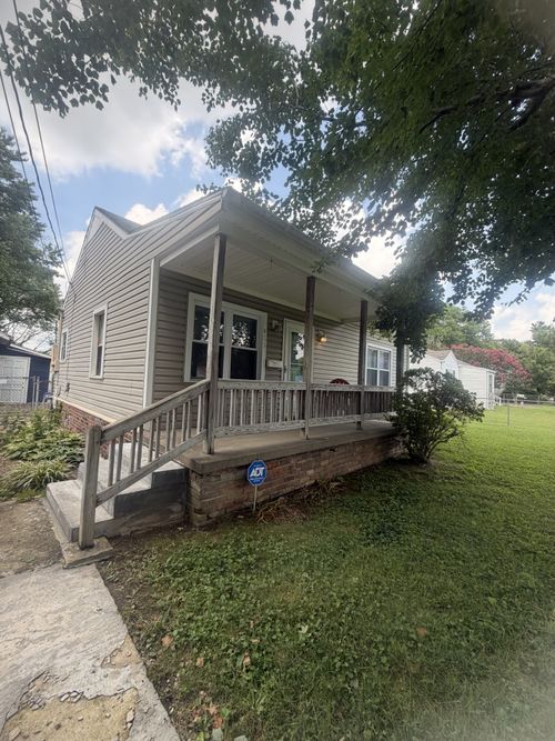 406 Crestview Dr, Hopkinsville, KY, 42240-4710 | Card Image
