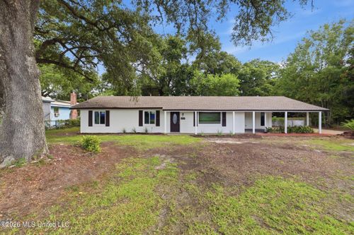 407 Dupont Ave, Pascagoula, MS, 39567-4105 | Card Image