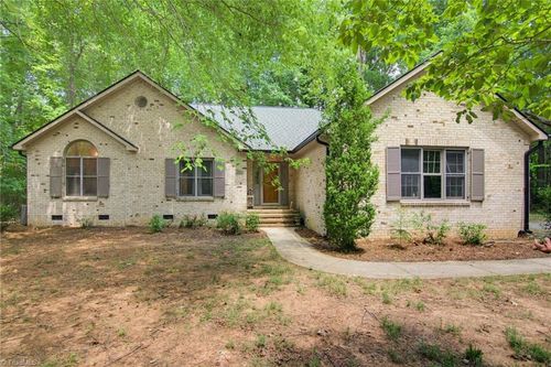 246 Hunters Glen Drive, Summerfield, NC, 27358 | Card Image