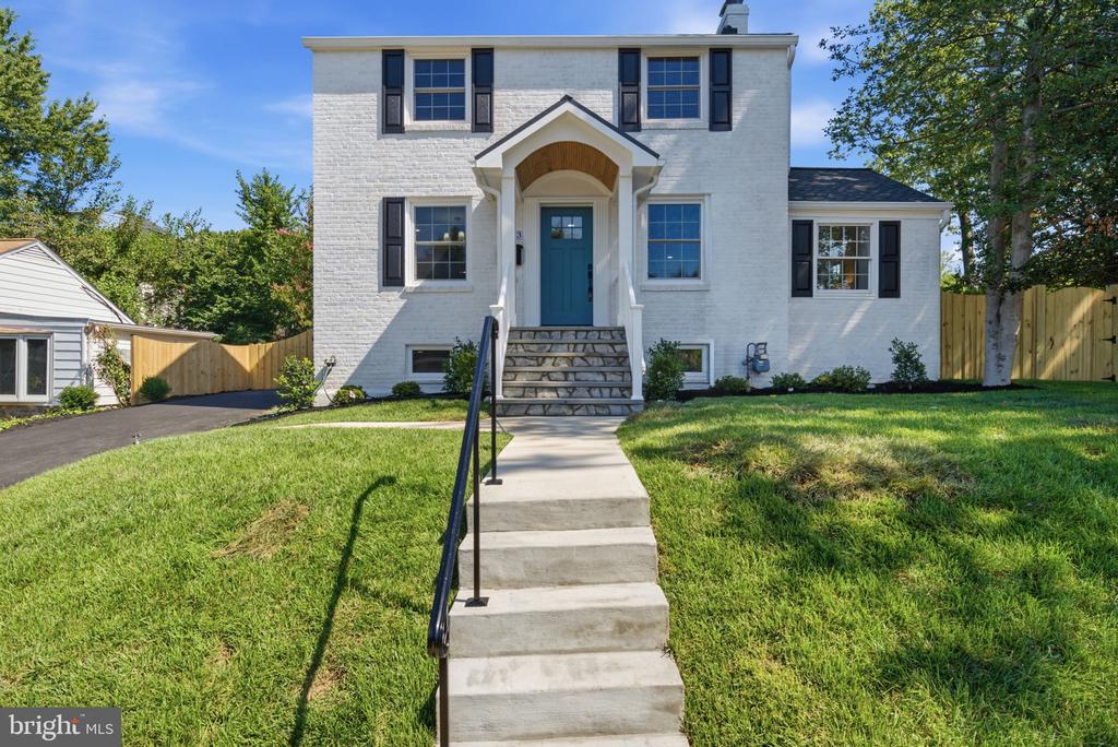 Residential in ARLINGTON 2