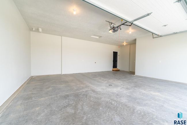 501 N Wildcat Dr, Townhouse with 2 bedrooms, 2 bathrooms and null parking in Sioux Falls SD | Image 37