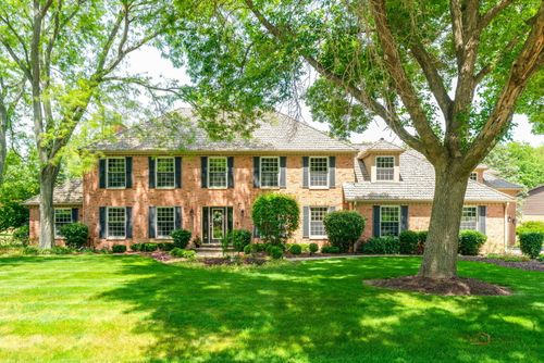 126 Schooner Ln, Lake Barrington, IL, 60010-1538 | Card Image