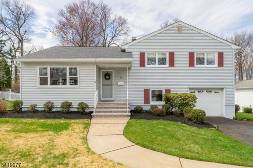 28 Park St, West Caldwell, NJ, 07006-7408 | Card Image