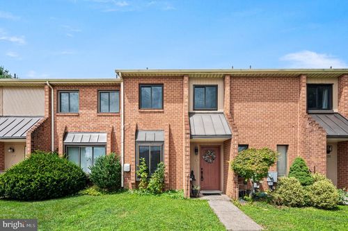 135 Caernarvon Ct, EXTON, PA, 19341-1470 | Card Image
