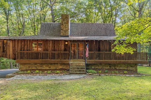 629 Parsons Ln, Signal Mountain, TN, 37377-2701 | Card Image