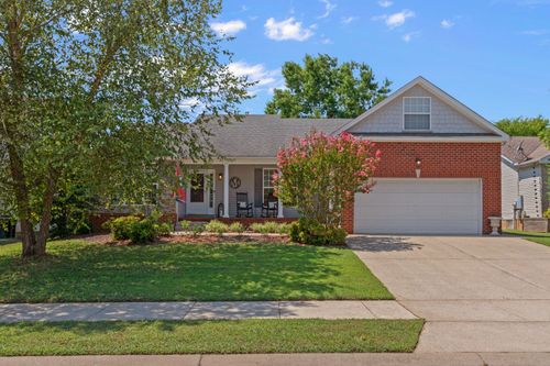 132 Vintage Cir, Hendersonville, TN, 37075-4082 | Card Image