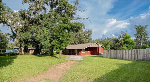 7040 Glory Rd, ZEPHYRHILLS, FL, 33540-7947 | Card Image
