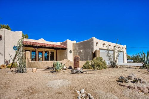 56948 Plaza Del Amigo, Yucca Valley, CA, 92284-2236 | Card Image